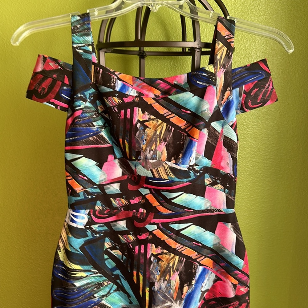 💖Nicole Miller abstract print pencil skirt dress with off the shoulder sleeves - Picture 2 of 5
